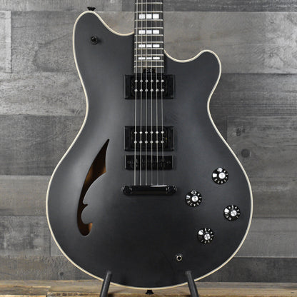 Pre-Owned EVH SA126 Special - Stealth Black With Hard Shell Case