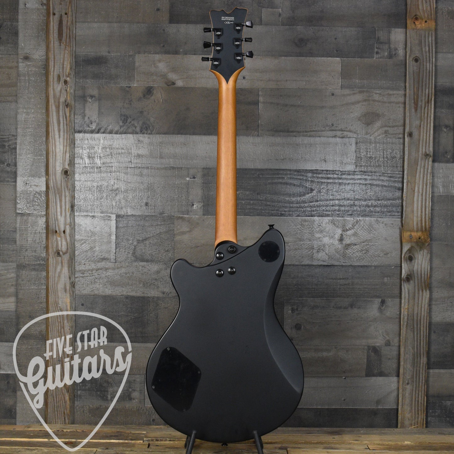 Pre-Owned EVH SA126 Special - Stealth Black With Hard Shell Case