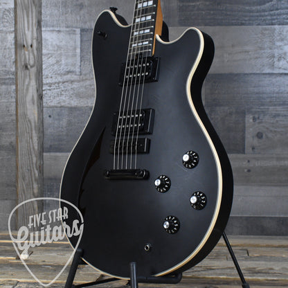 Pre-Owned EVH SA126 Special - Stealth Black With Hard Shell Case