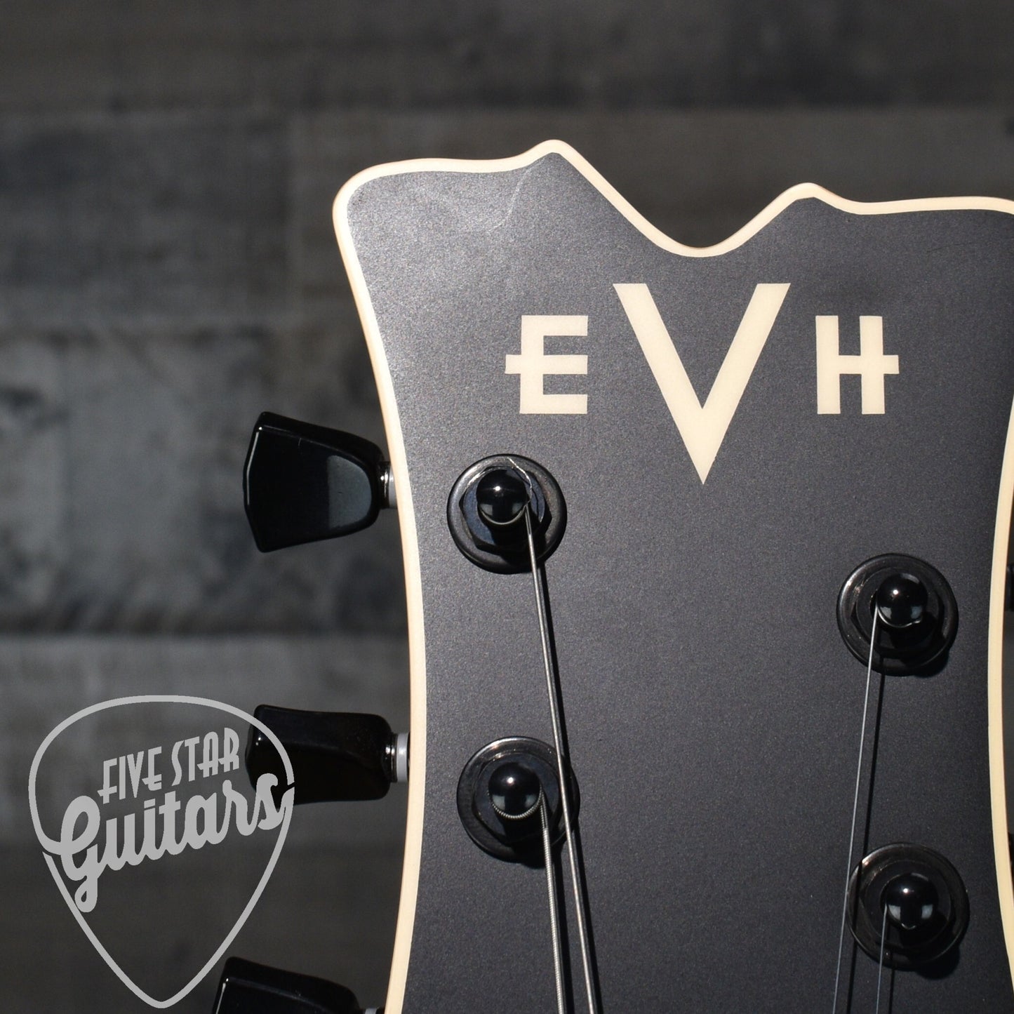 Pre-Owned EVH SA126 Special - Stealth Black With Hard Shell Case