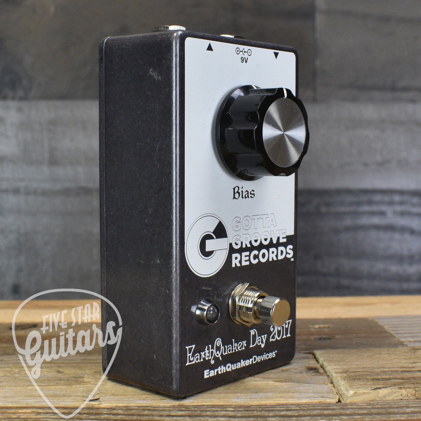Pre-Owned EarthQuaker Devices Erupter Fuzz - Earthquaker Day 2017 Limited Edition