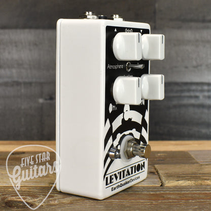 Pre-Owned EarthQuaker Devices Levitation v1 Reverb Pedal