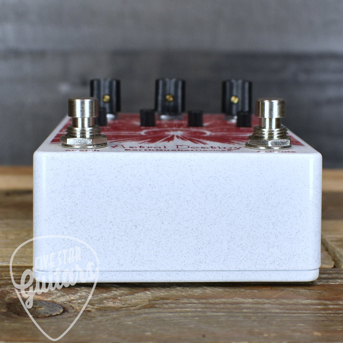 Pre-Owned Earthquaker Devices Astral Destiny