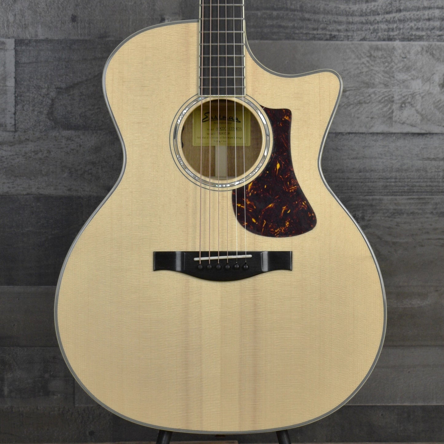 Pre-Owned Eastman AC422CE-LTD-Koa - Natural with Hardshell Case