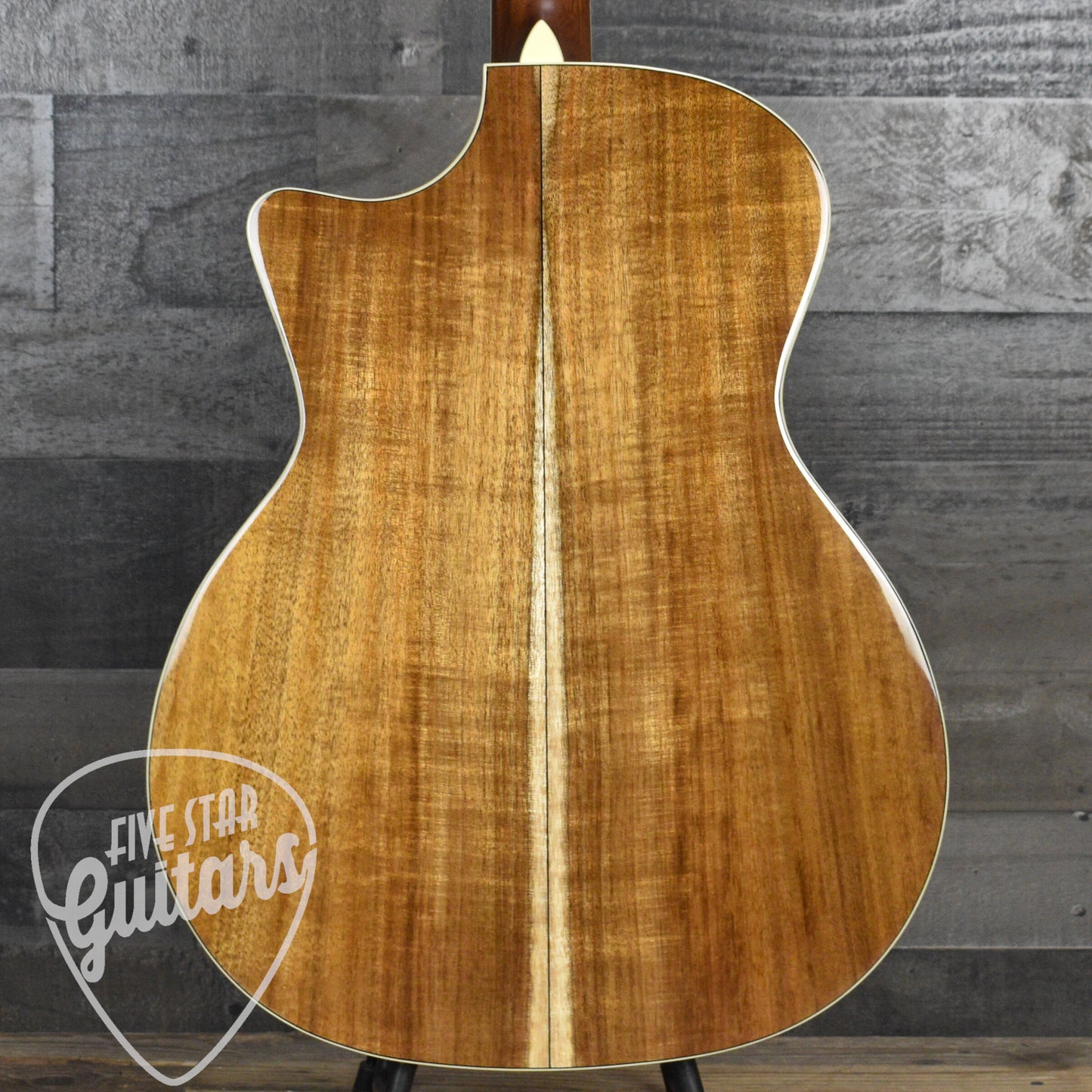 Pre-Owned Eastman AC422CE-LTD-Koa - Natural with Hardshell Case