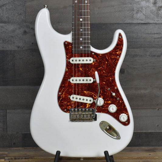 Pre-Owned Echopark Echocaster R '60 - White with Original Hard Shell Case