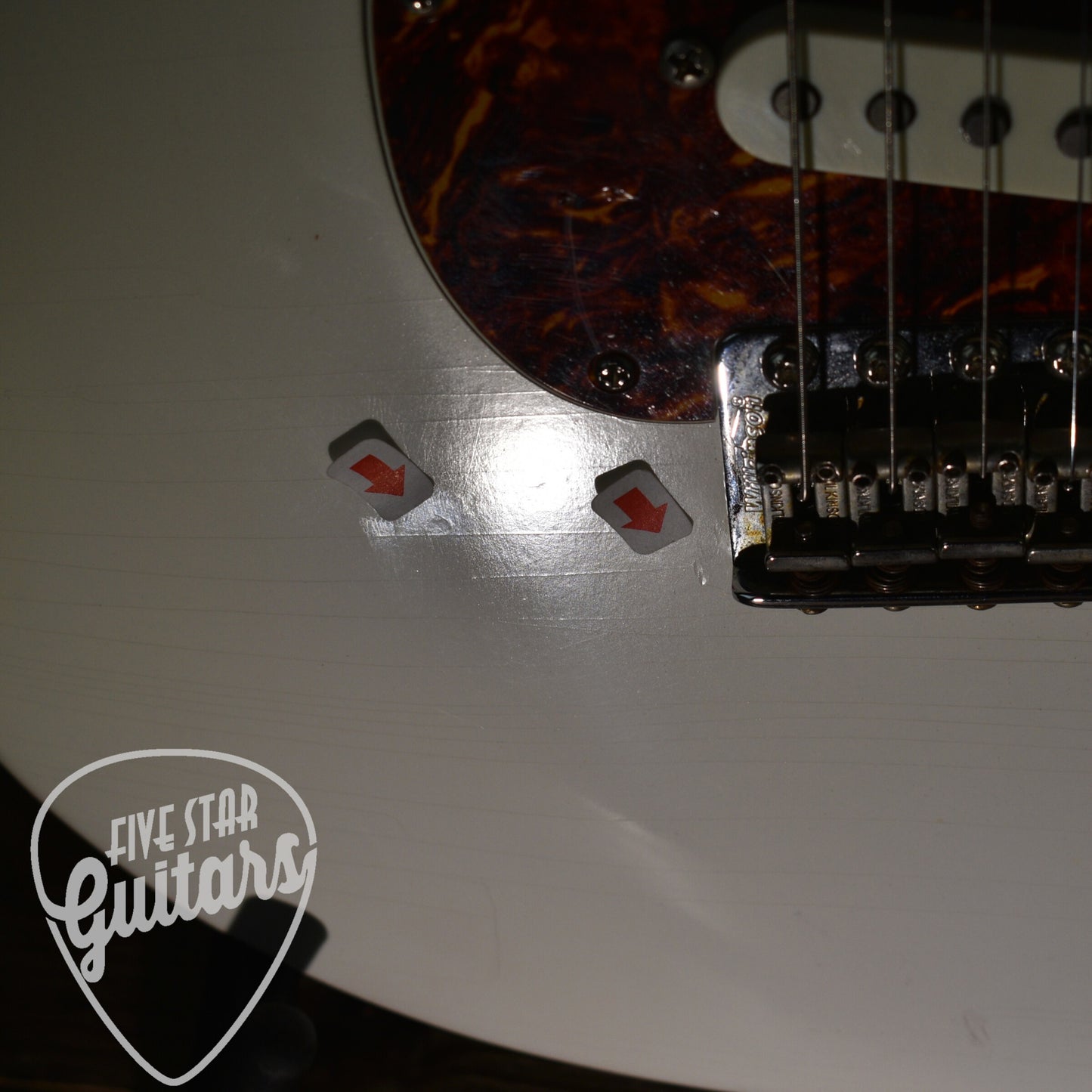 Pre-Owned Echopark Echocaster R '60 - White with Original Hard Shell Case