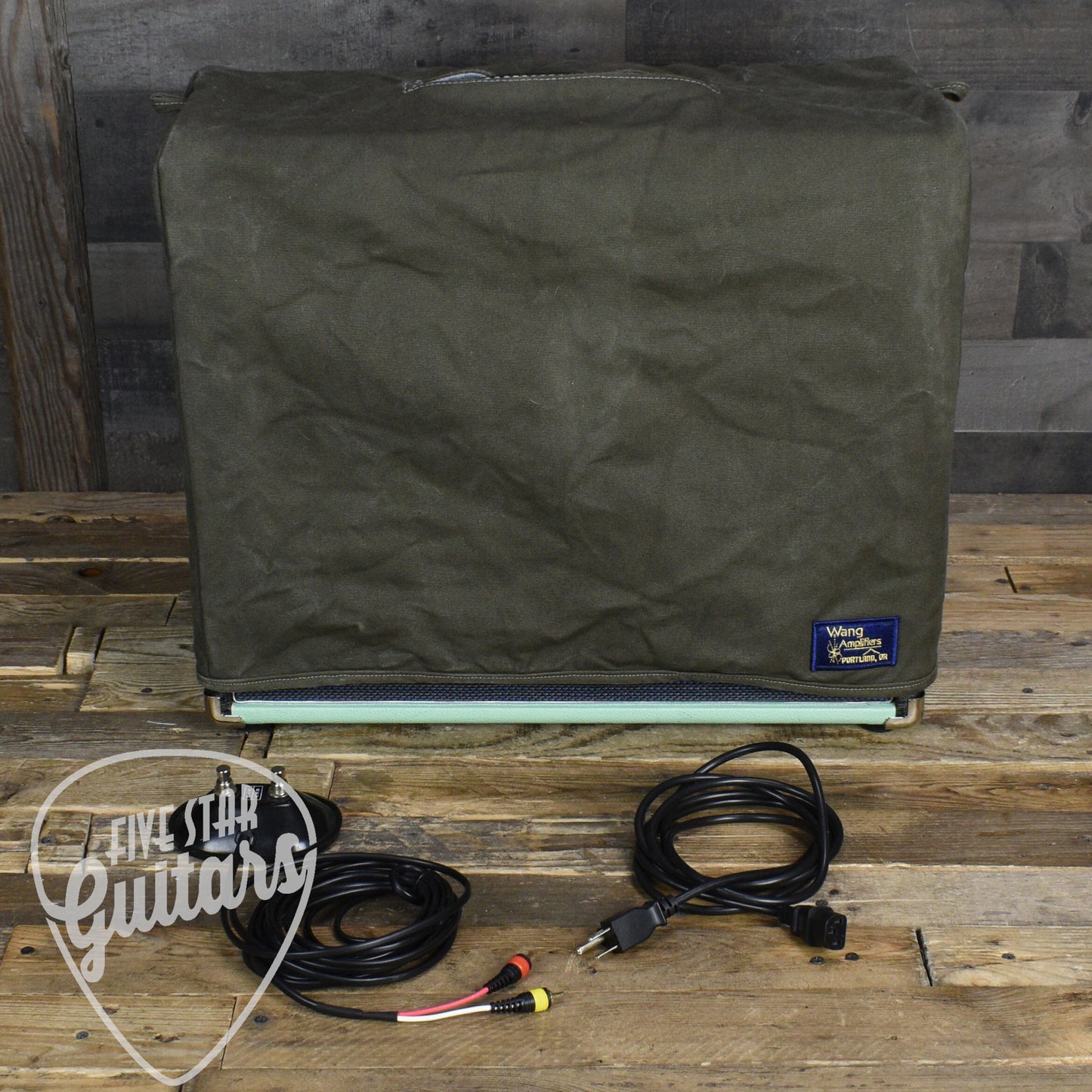 Pre-Owned Eddie Wang Pulsar Reverb--Moonlit Black/Surf Green with Cover and Footswitch
