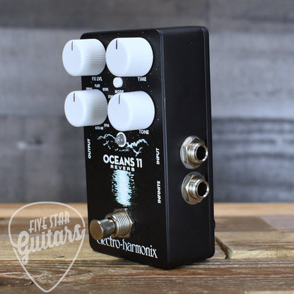Pre-Owned Electro-Harmonix Oceans 11 Reverb