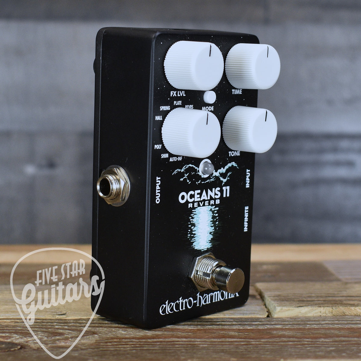 Pre-Owned Electro-Harmonix Oceans 11 Reverb