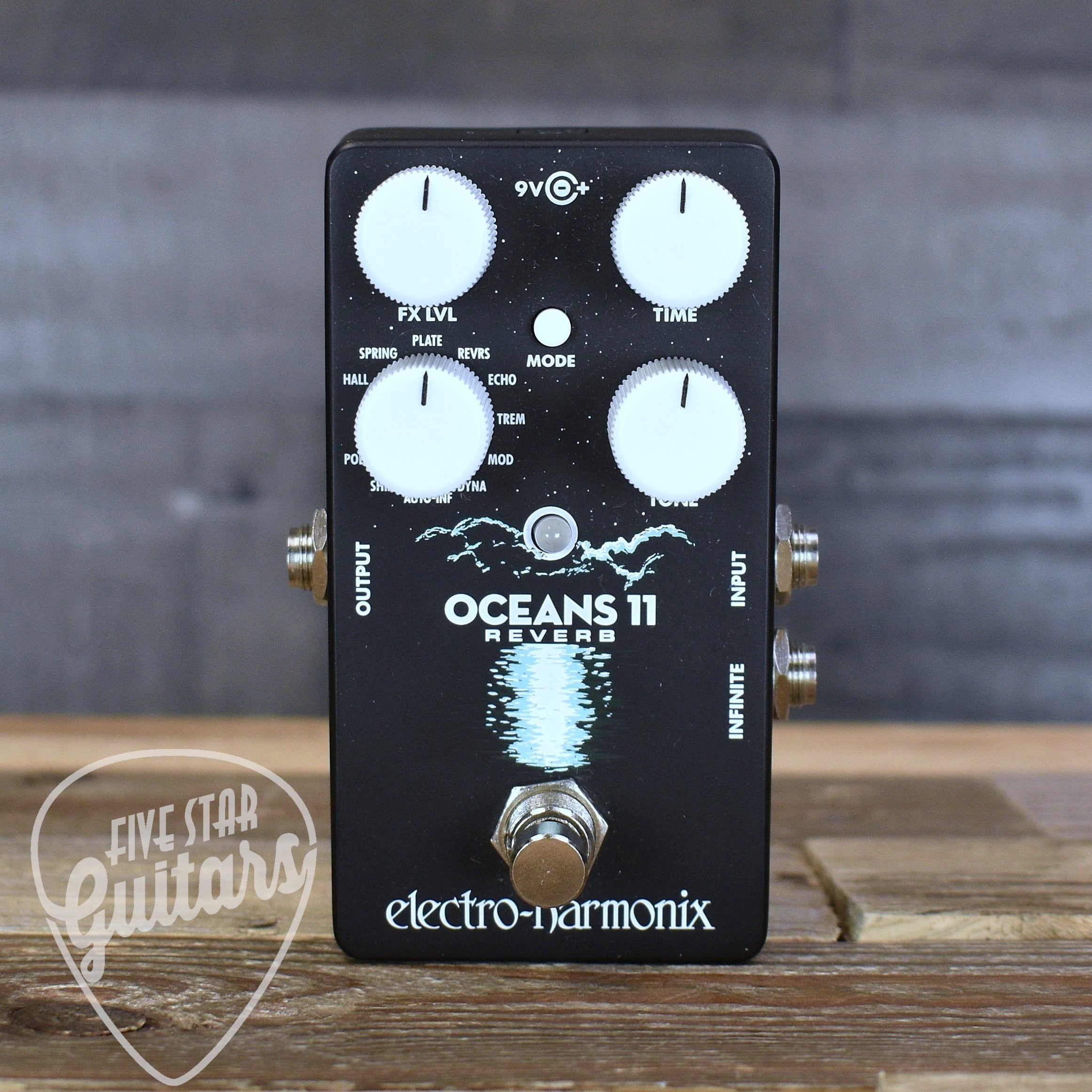 Pre-Owned Electro-Harmonix Oceans 11 Reverb – Five Star Guitars