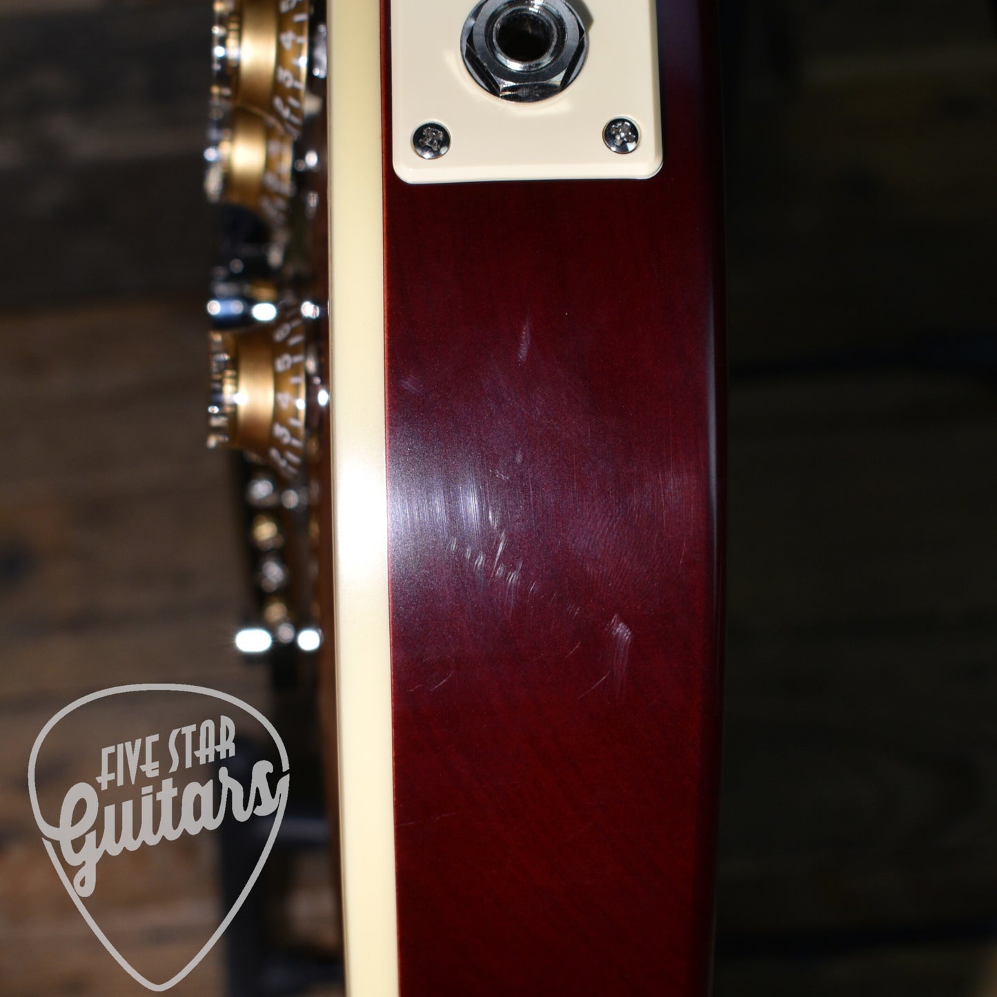 Pre-Owned Epiphone '59 Les Paul - Factory Burst with Hard Shell Case