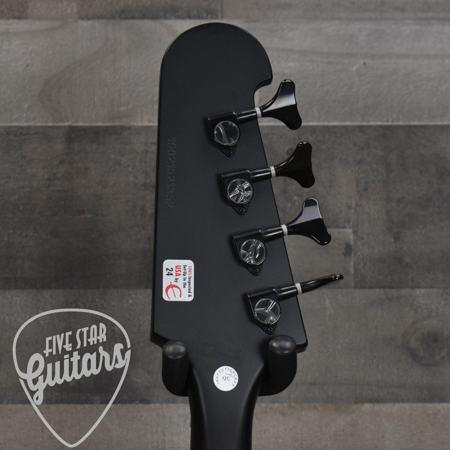 Pre-Owned Epiphone Goth Thunderbird IV - Pitch Black
