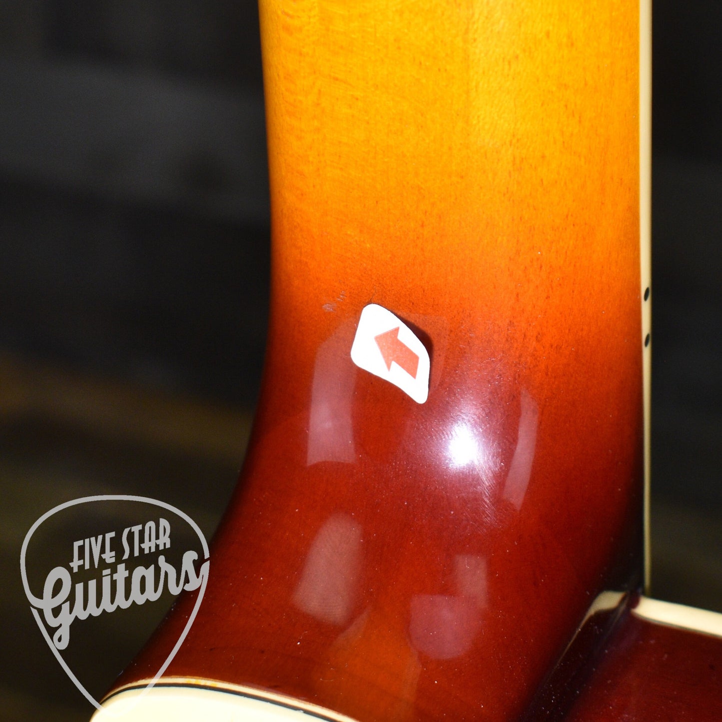 Pre-Owned Epiphone Joe Pass Emperor II - Heritage Cherry Sunburst with Hardshell Case