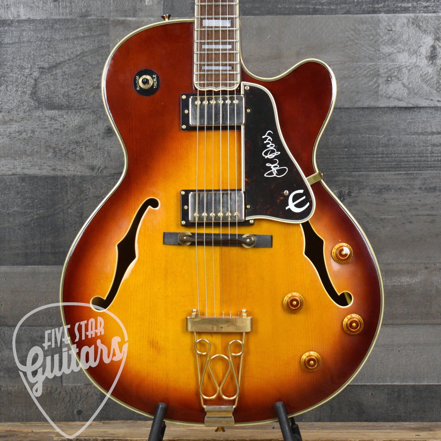 Pre-Owned Epiphone Joe Pass Emperor II - Heritage Cherry Sunburst with Hardshell Case