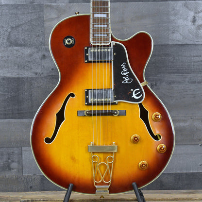 Pre-Owned Epiphone Joe Pass Emperor - Vintage Sunburst with Hardshell Case