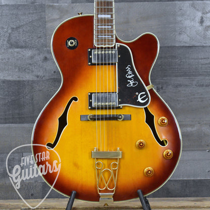 Pre-Owned Epiphone Joe Pass Emperor - Vintage Sunburst with Hardshell Case