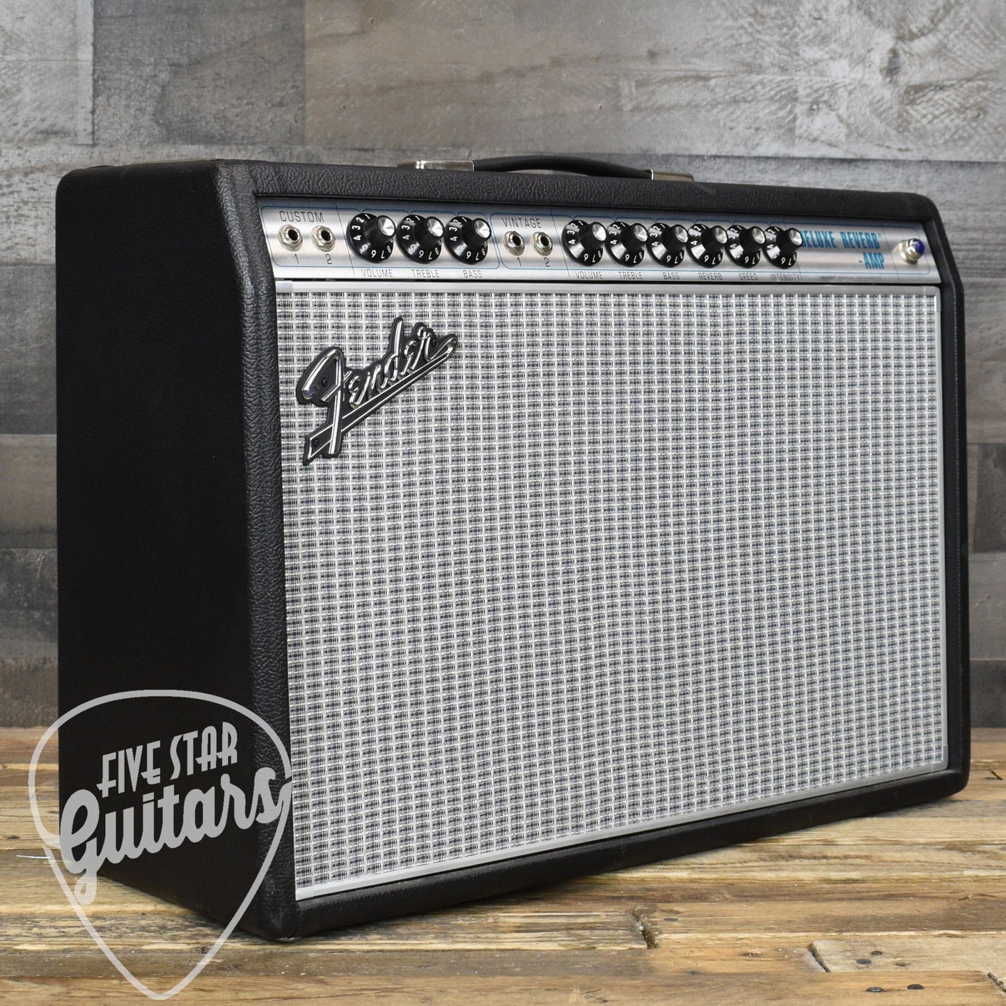 Pre-Owned Fender '68 Custom Deluxe Reverb w/ Cover and Footswitch