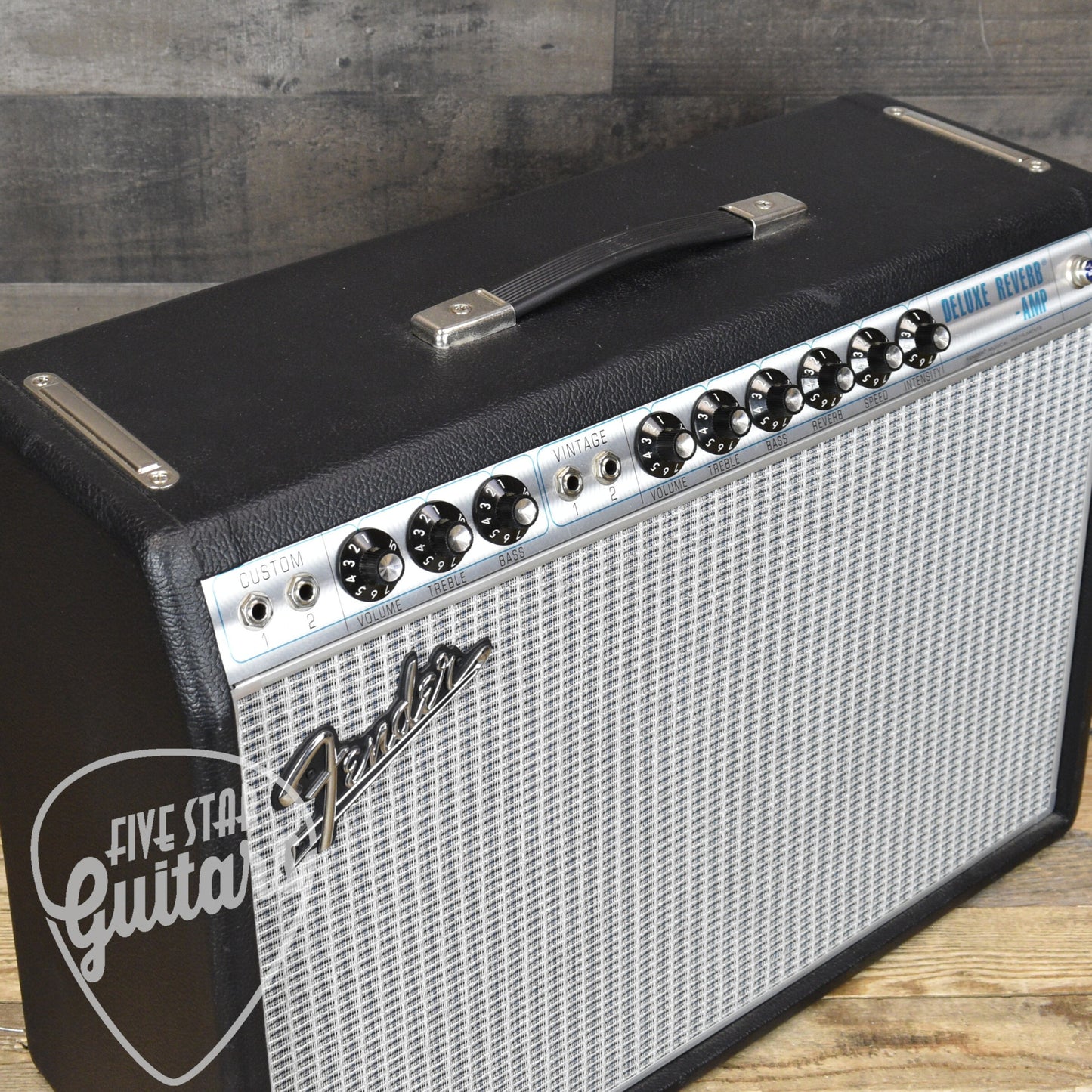 Pre-Owned Fender '68 Custom Deluxe Reverb w/ Cover and Footswitch