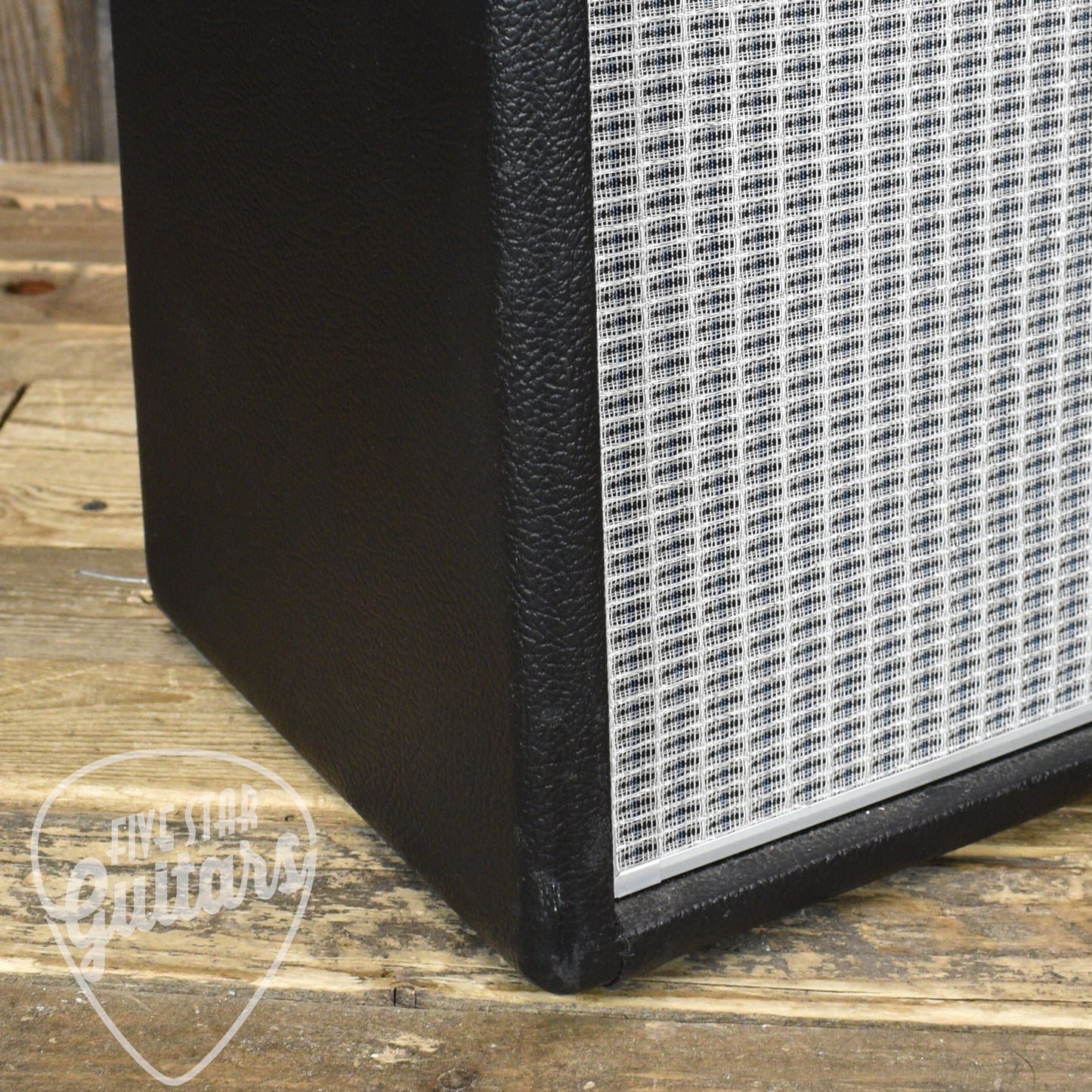 Pre-Owned Fender '68 Custom Deluxe Reverb w/ Cover and Footswitch