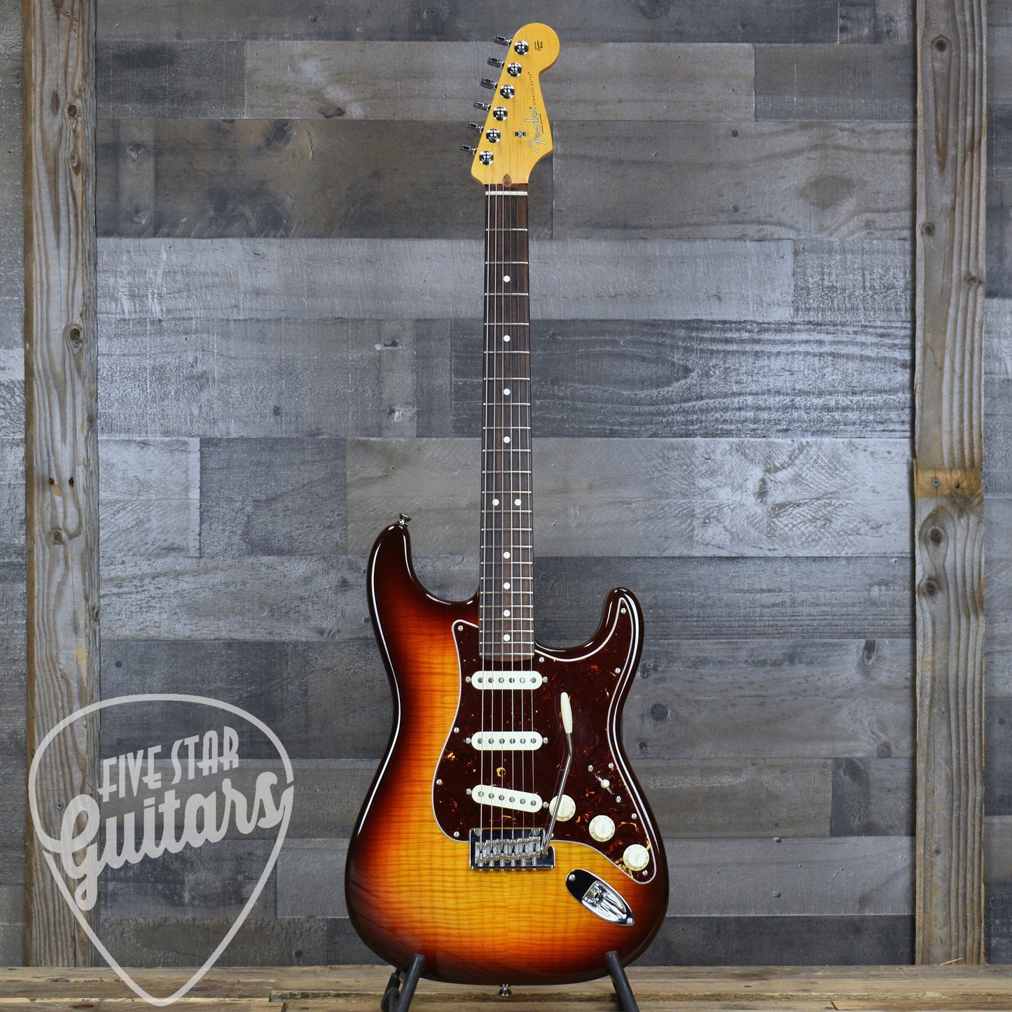 Pre-Owned Fender 70th Anniversary American Professional II Stratocaster - Cometburst with Hardshell Case