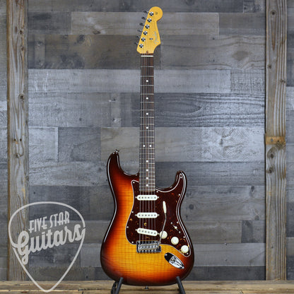 Pre-Owned Fender 70th Anniversary American Professional II Stratocaster - Cometburst with Hardshell Case