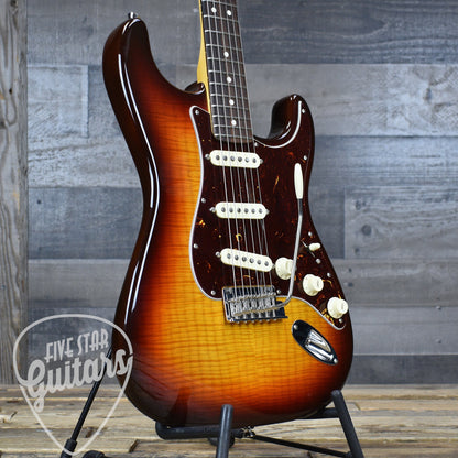 Pre-Owned Fender 70th Anniversary American Professional II Stratocaster - Cometburst with Hardshell Case