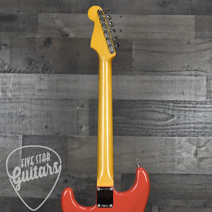Pre-Owned Fender AVII 60s Stratocaster - Fiesta Red with Hard Shell Case