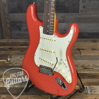Pre-Owned Fender AVII 60s Stratocaster - Fiesta Red with Hard Shell Case