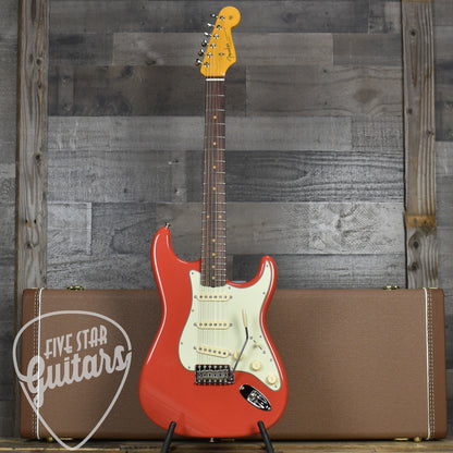 Pre-Owned Fender AVII 60s Stratocaster - Fiesta Red with Hard Shell Case