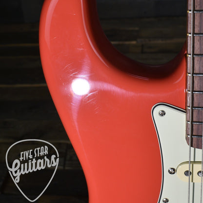 Pre-Owned Fender AVII 60s Stratocaster - Fiesta Red with Hard Shell Case