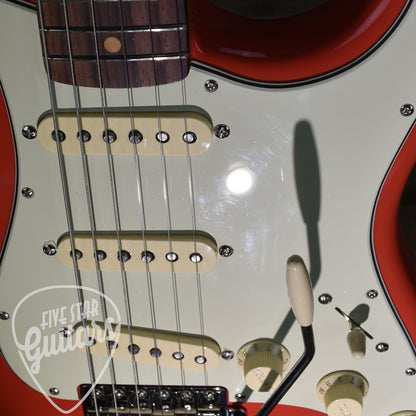 Pre-Owned Fender AVII 60s Stratocaster - Fiesta Red with Hard Shell Case