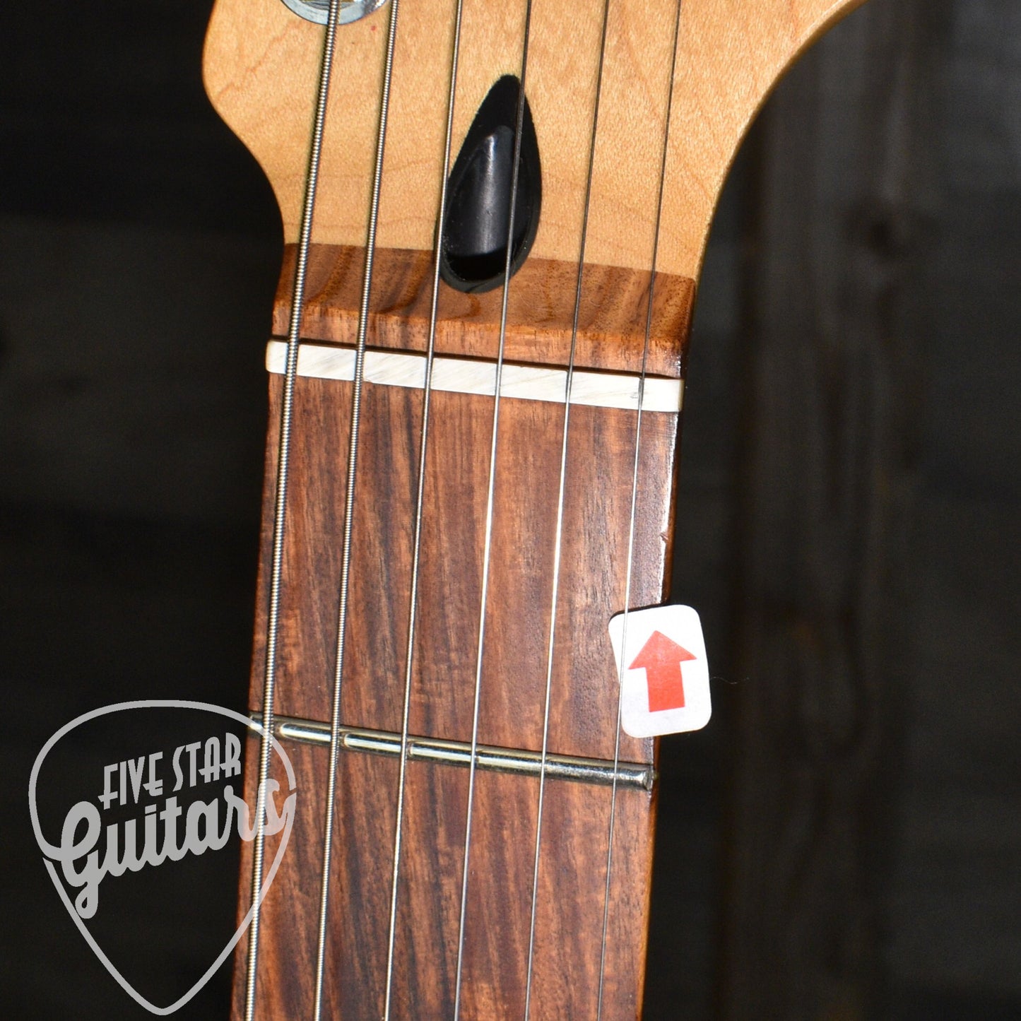 Pre-Owned Fender Alternate Reality Meteora - Candy Apple Red with Hardshell Case