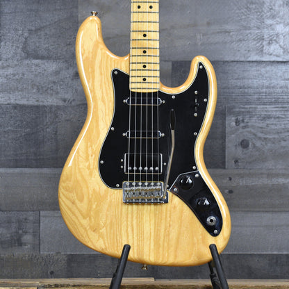 Pre-Owned Fender Alternate Reality Sixty-Six - Natural