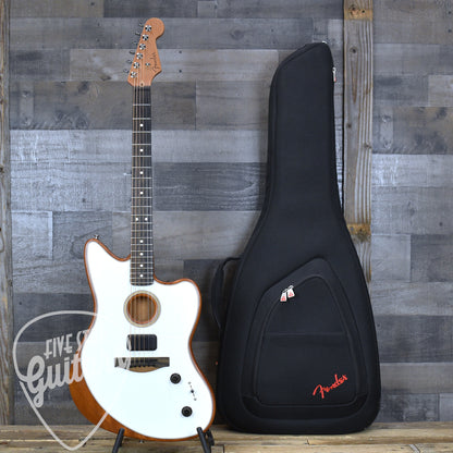 Pre-Owned Fender American Acoustasonic Jazzmaster - Arctic White with Gigbag