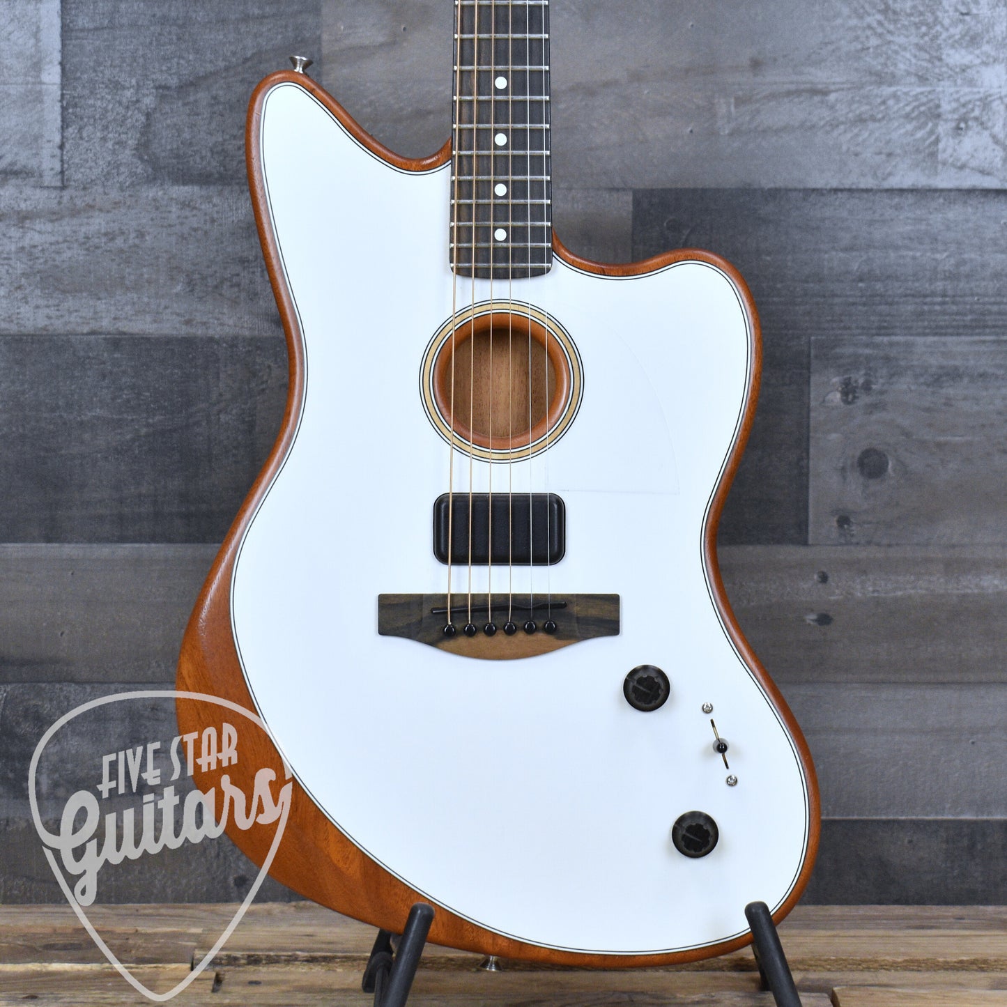 Pre-Owned Fender American Acoustasonic Jazzmaster - Arctic White with Gigbag
