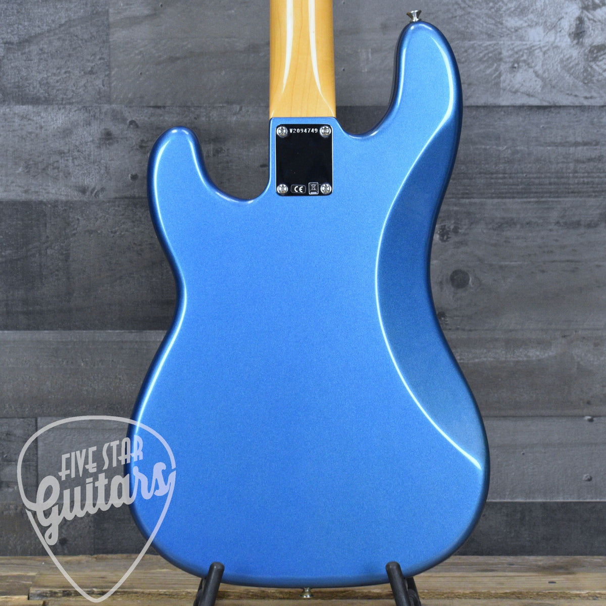 Pre-Owned Fender American Original '60s Precision Bass - Lake Placid Blue with Hardshell Case