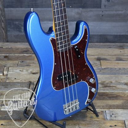 Pre-Owned Fender American Original '60s Precision Bass - Lake Placid Blue with Hardshell Case