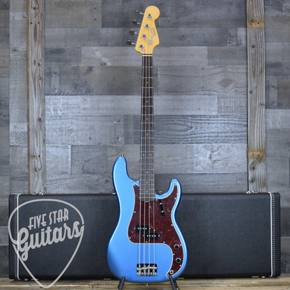 Pre-Owned Fender American Original '60s Precision Bass - Lake Placid Blue with Hardshell Case
