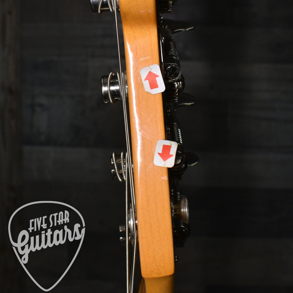 Pre-Owned Fender American Original '60s Precision Bass - Lake Placid Blue with Hardshell Case
