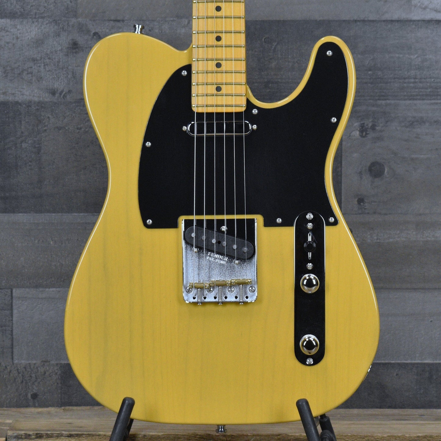 Pre-Owned Fender American Professional Classic Telecaster - Butterscotch Blonde
