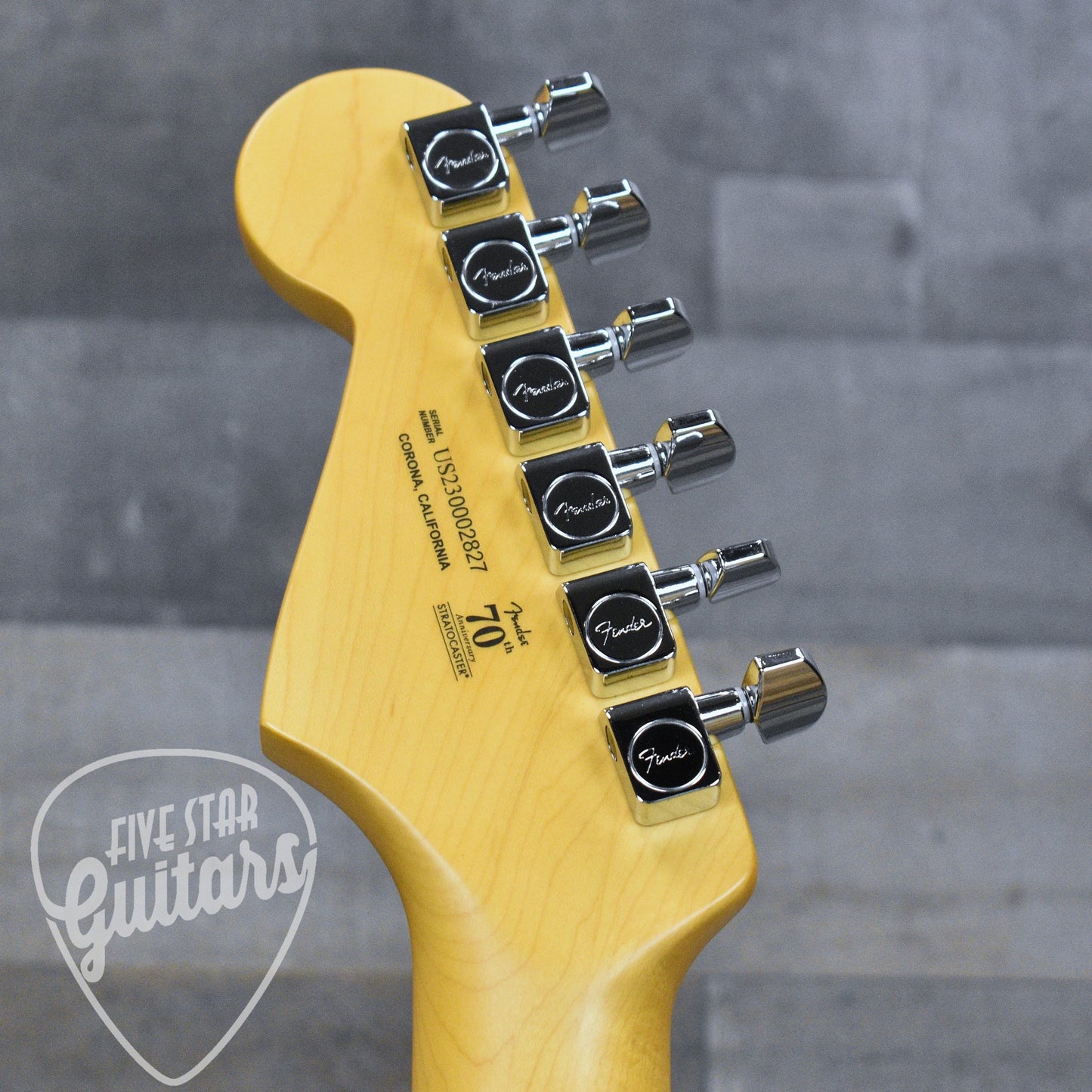 Pre-Owned Fender American Professional II Stratocaster - Two Tone Sunburst with Hard Shell Case
