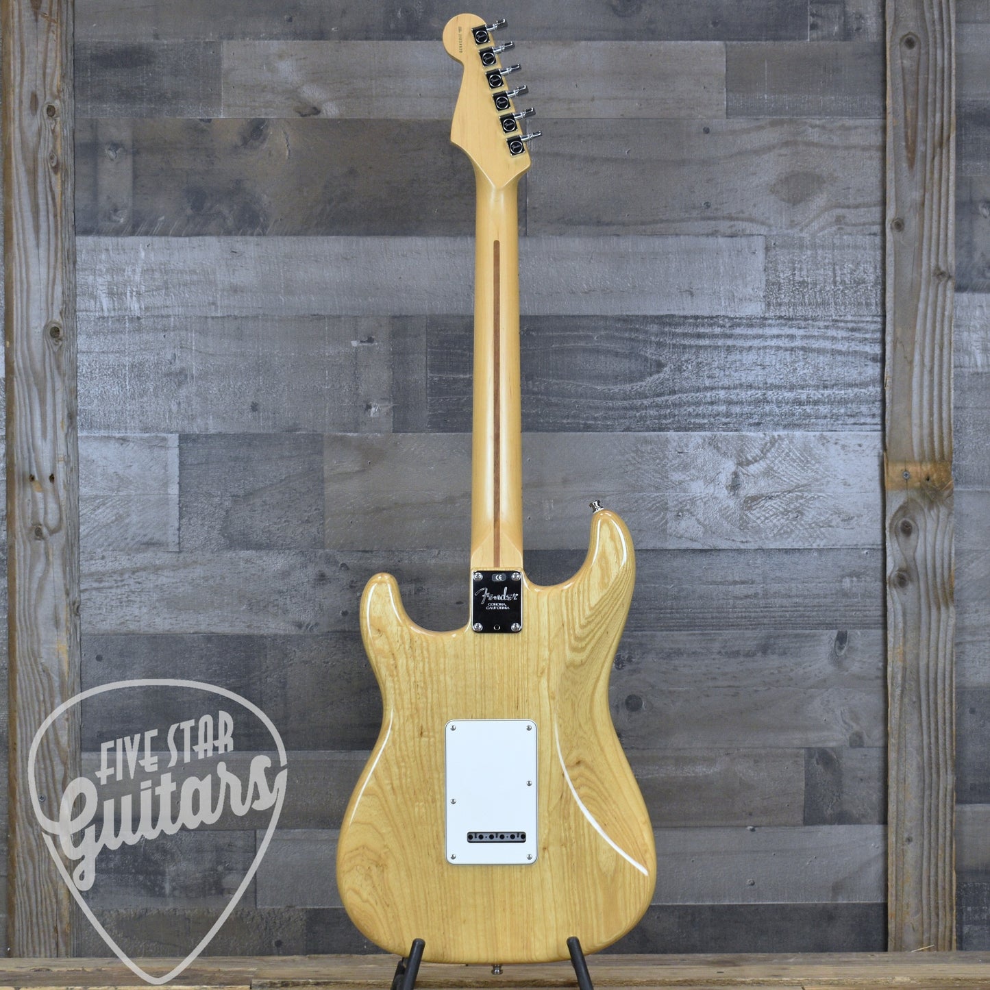 Pre-Owned Fender American Standard Stratocaster - Natural with Hard Shell Case