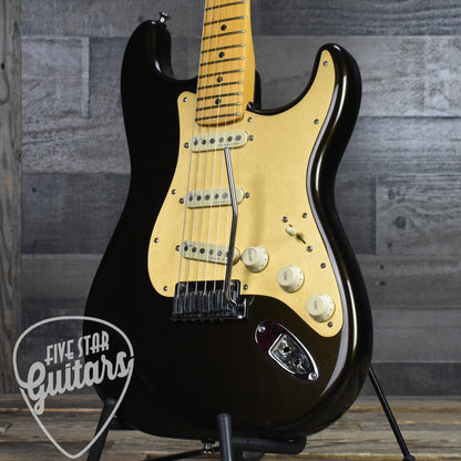 Pre-Owned Fender American Ultra Stratocaster - Texas Tea with Hardshell Case