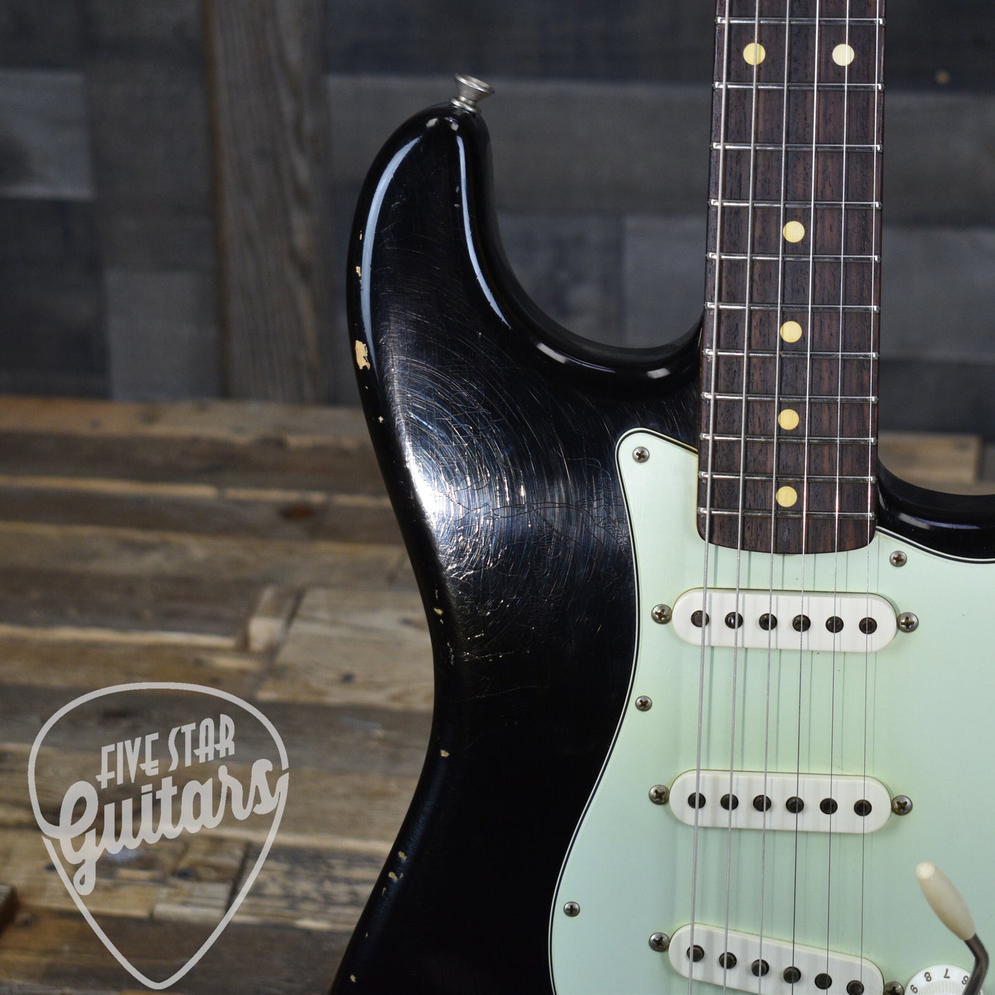 Pre-Owned Fender Custom Shop 1960 Stratocaster - Black with Hardshell Case