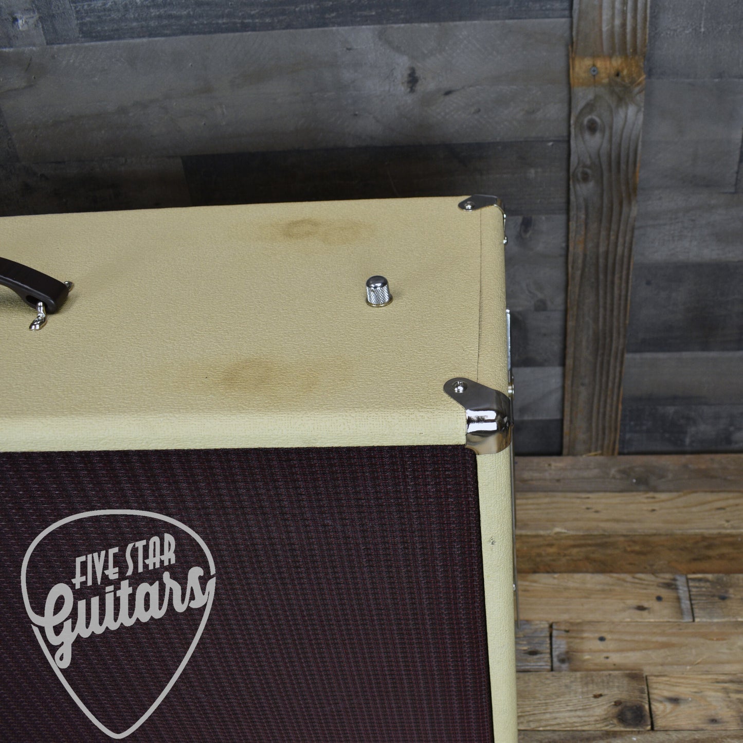 Pre-Owned Fender Custom Shop Tone-Master 212 Cabinet - V30 Speakers with Slip Cover