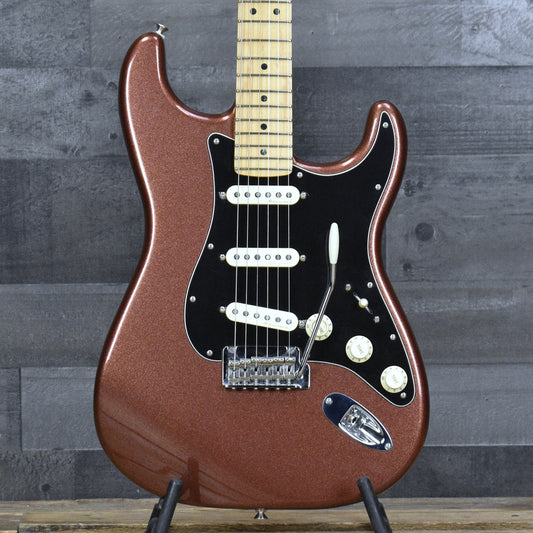 Pre-Owned Fender Deluxe Roadhouse Stratocaster - Classic Copper