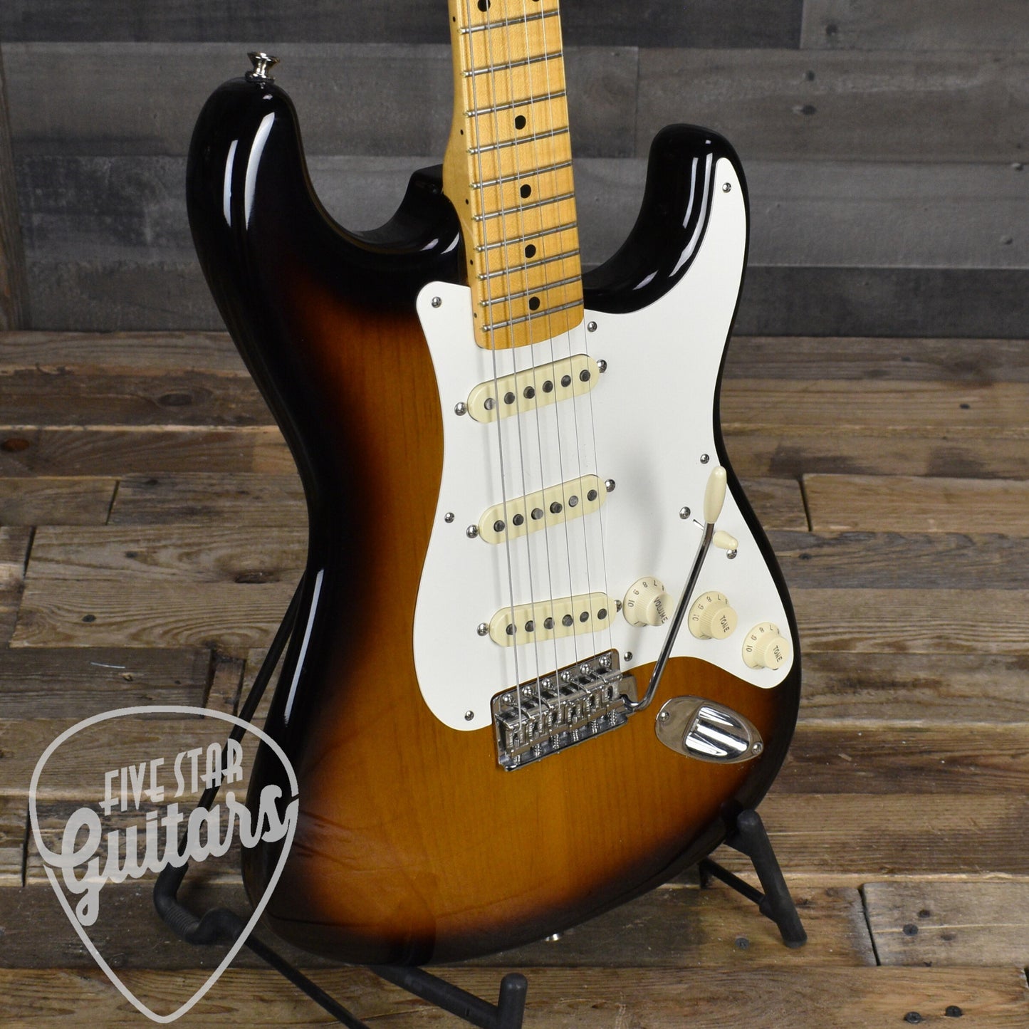 Pre-Owned Fender Eric Johnson Stratocaster Maple - 2 Color Sunburst with Hard Shell Case