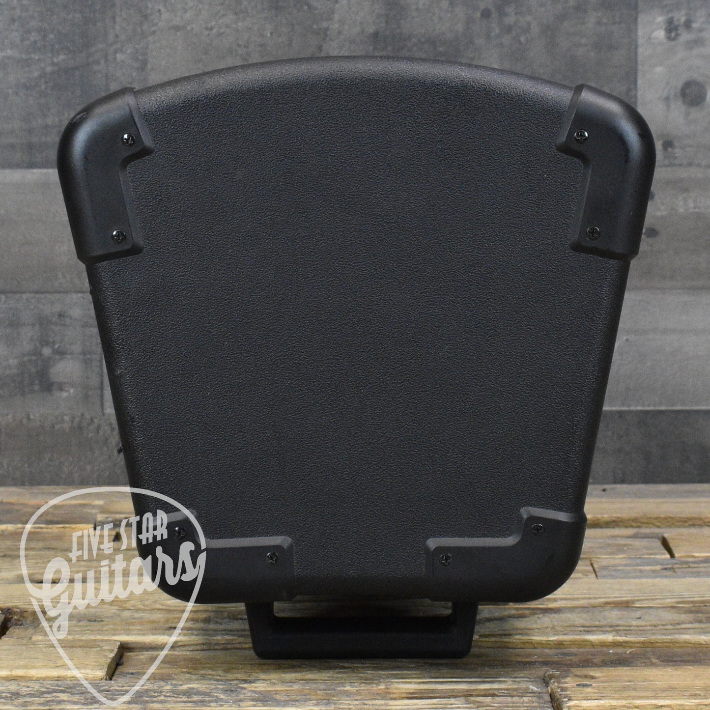 Pre-Owned Fender Fighter 10 1100W 2-Way Powered Speaker