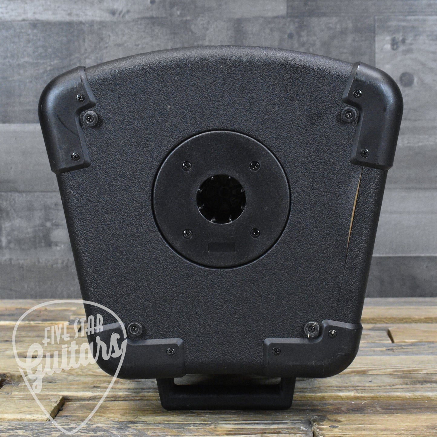 Pre-Owned Fender Fighter 10 1100W 2-Way Powered Speaker